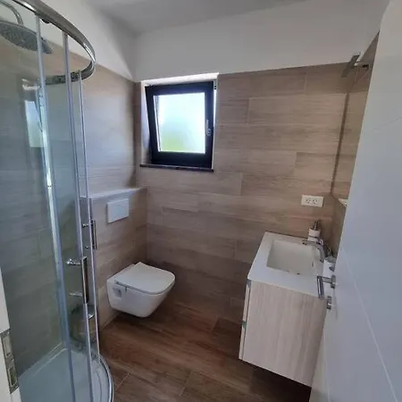 9 Marčana