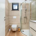 9 Villa
