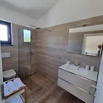 9 * Marčana