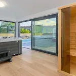 Villa 9 *