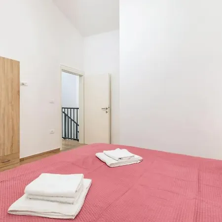 9 Villa Marčana