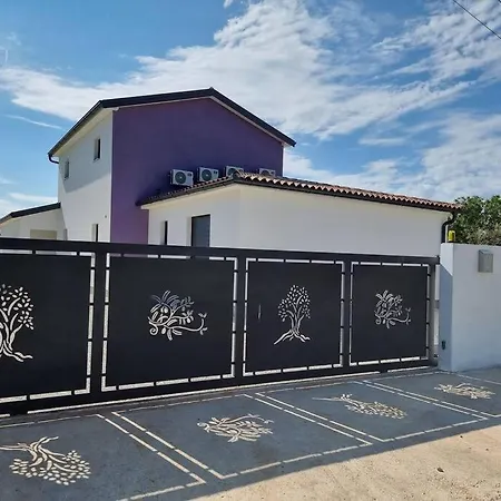 Villa 9